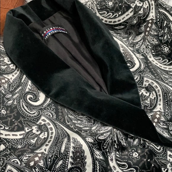 Stunning Vintage Velvet Paisley Blazer - Picture 2 of 6